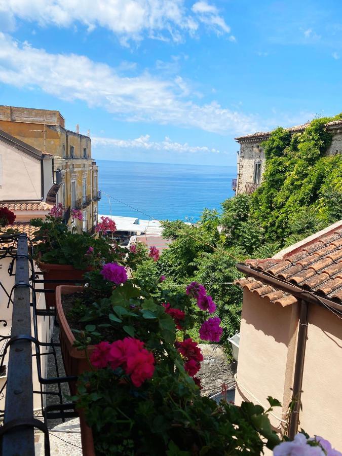 Caterina House Nel Borgo Piu Bello D'Italia San Lucido Exterior foto